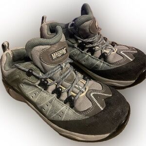Magnum steel-toe shoe, women’s 8.5 or mens 6.5 -7, leather and mesh, protective